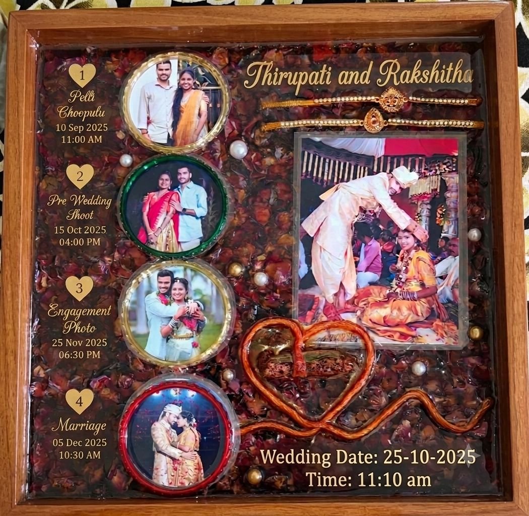 Wedding memory frame in resin with photos and preserved flowers